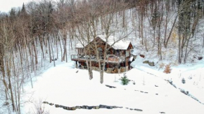 Lake views, spa, king bed, Golf Club amenities